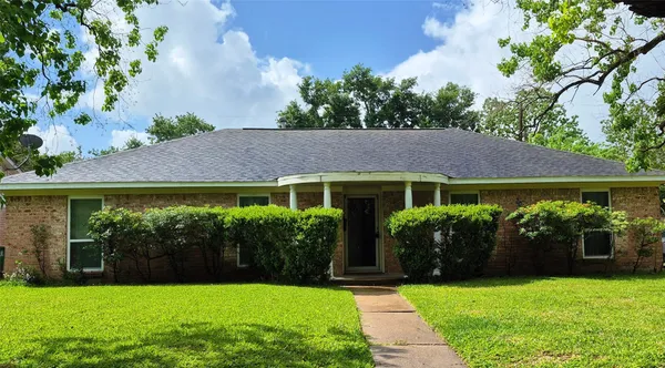 $2,100 | 5455 Kuldell Drive, Houston, TX 77096