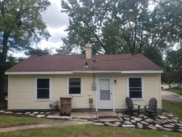 $220,000 | 26 Craig Avenue, Madison, WI 53705