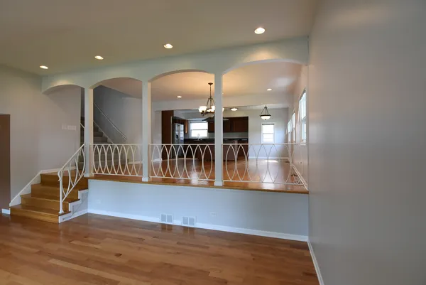 $4,500 | 1702 North Waterman Avenue, Arlington Heights, IL 60004
