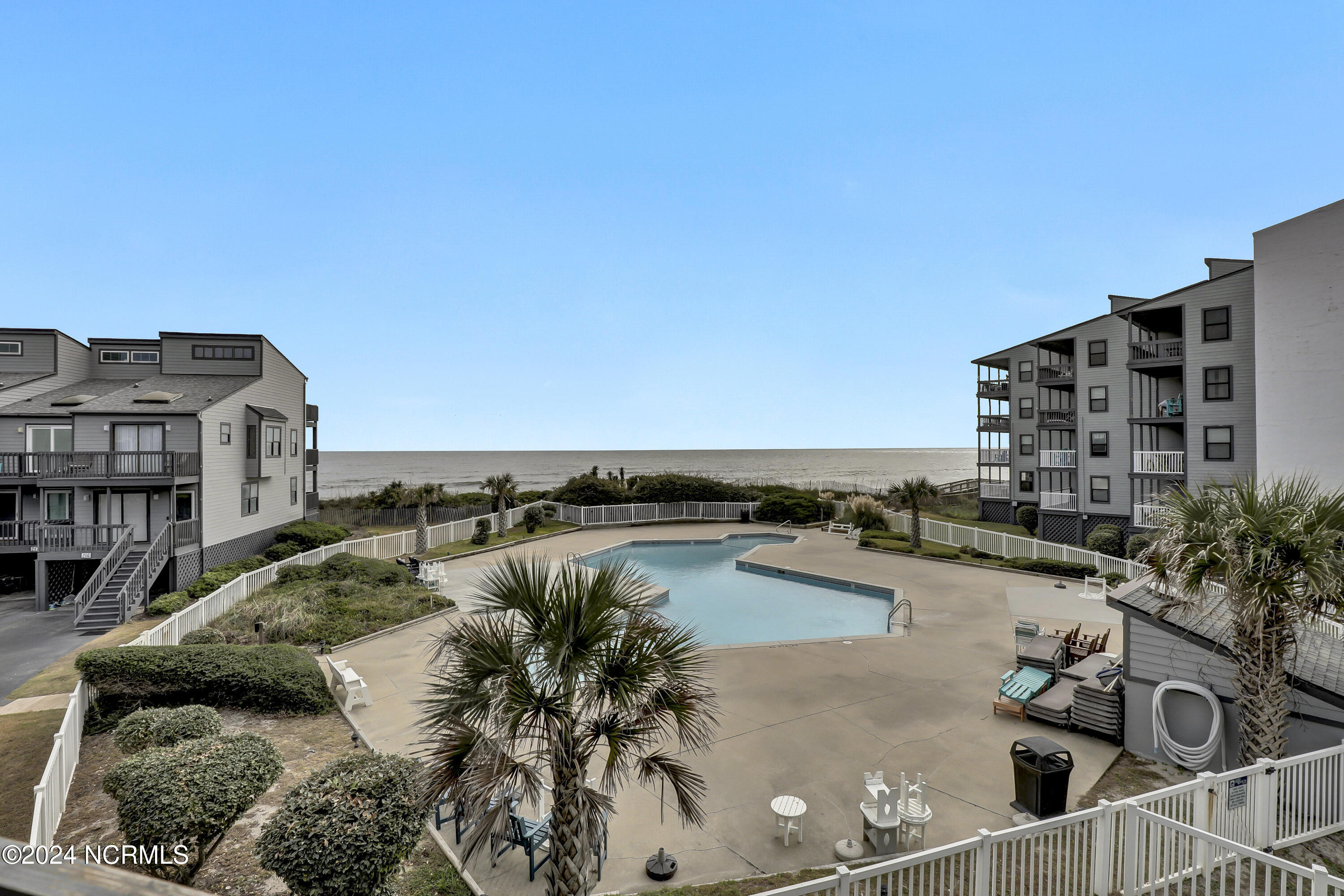 1928 New River Inlet Road, Unit 207 North Topsail Beach, NC 28460 - Photo 6 of 39 008_6g8a7281_92