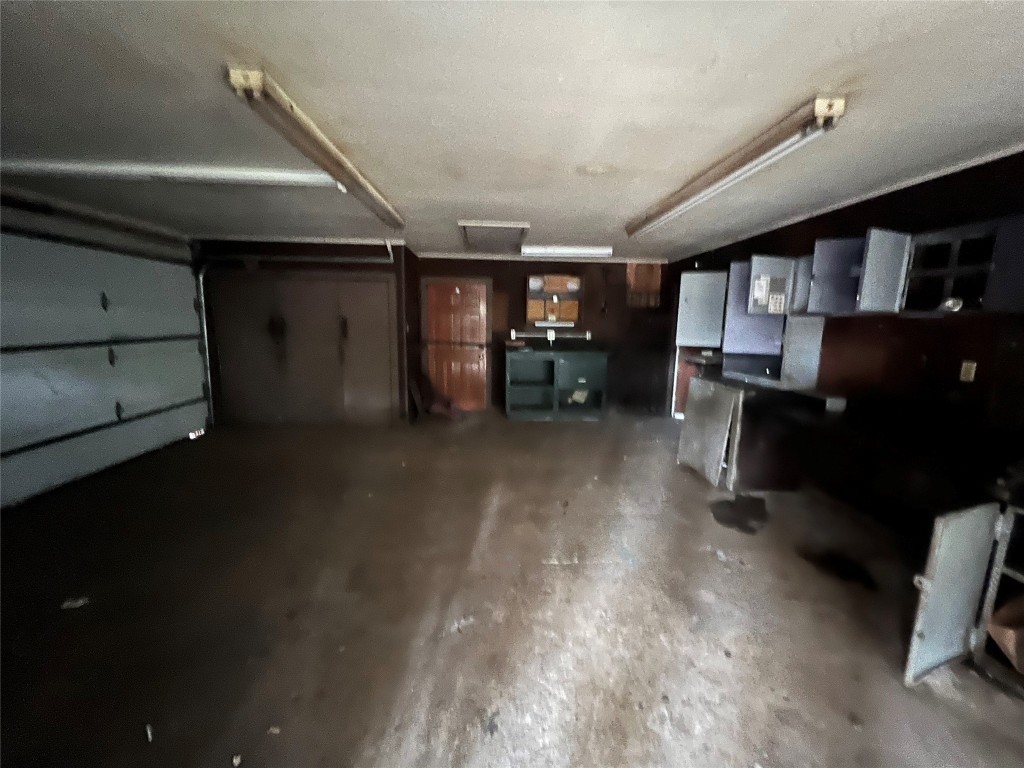 5722 Manor Road Austin, TX 78723 - Photo 11 of 16 a view of a livingroom with furniture and a window