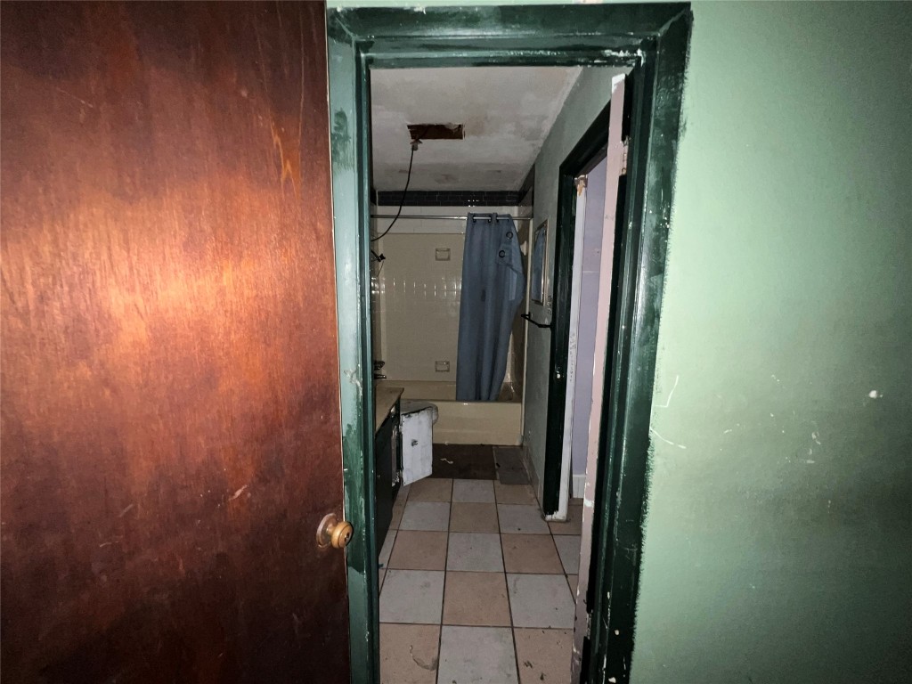 5722 Manor Road Austin, TX 78723 - Photo 13 of 16