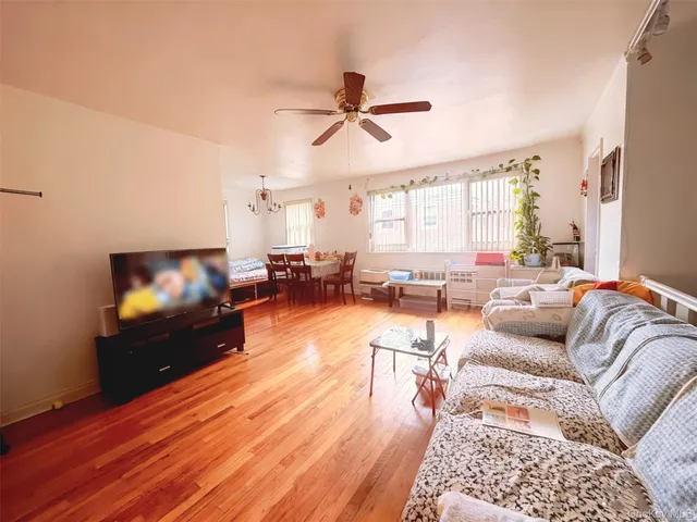 $415,000 | 152-23 Jewel Avenue, Unit 171B | Kew Gardens Hills