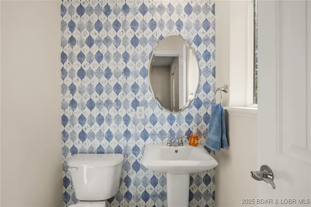 $399,900 | 463 Lindsay Lane, Camdenton, MO 65020