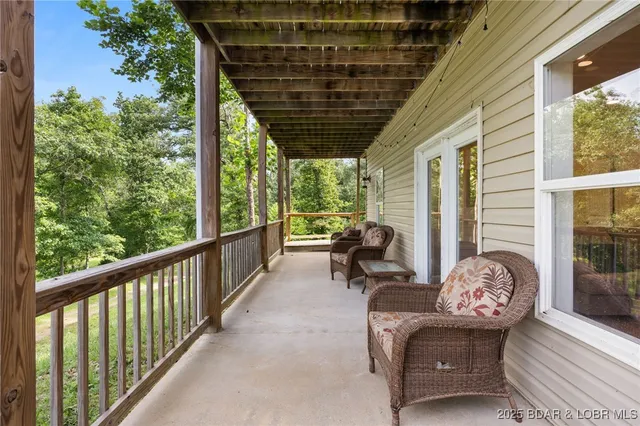 $399,900 | 463 Lindsay Lane, Camdenton, MO 65020