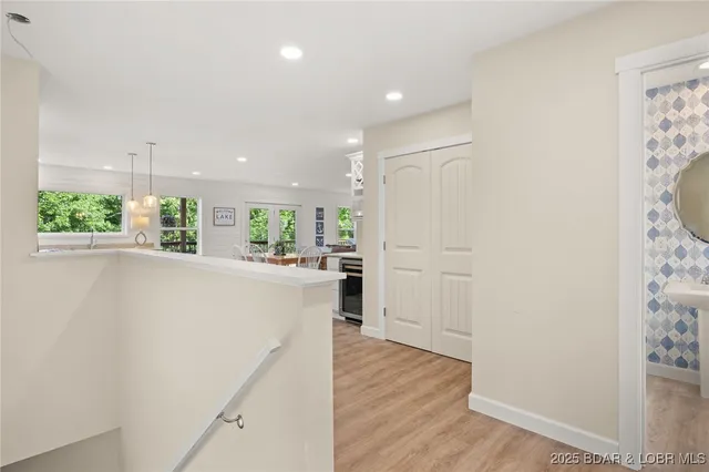 $399,900 | 463 Lindsay Lane, Camdenton, MO 65020