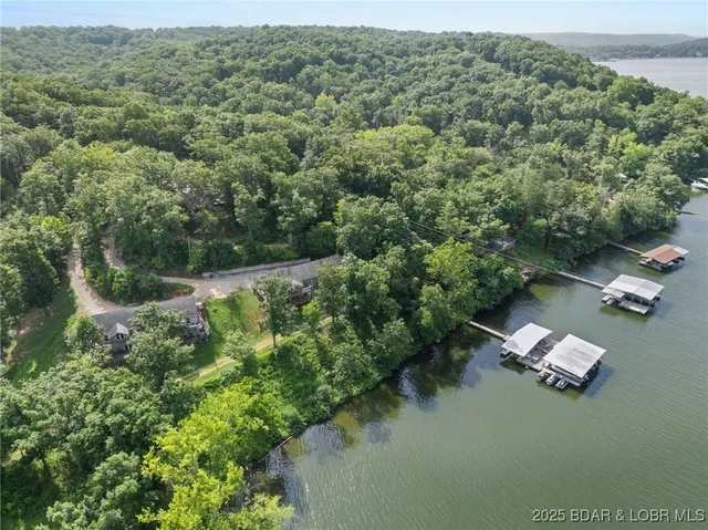 $399,900 | 463 Lindsay Lane, Camdenton, MO 65020