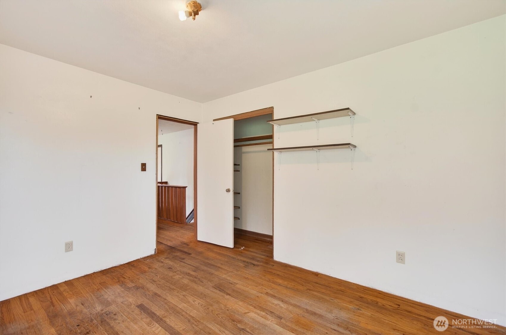 919 Cascade Drive Longview, WA 98632 - Photo 11 of 31 a view of an empty room