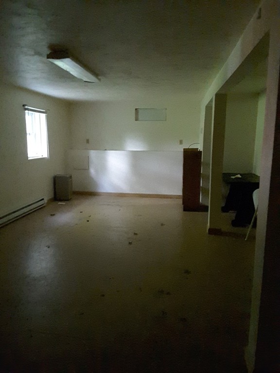 299 Worcester Road Barre, MA 01005 - Photo 13 of 16