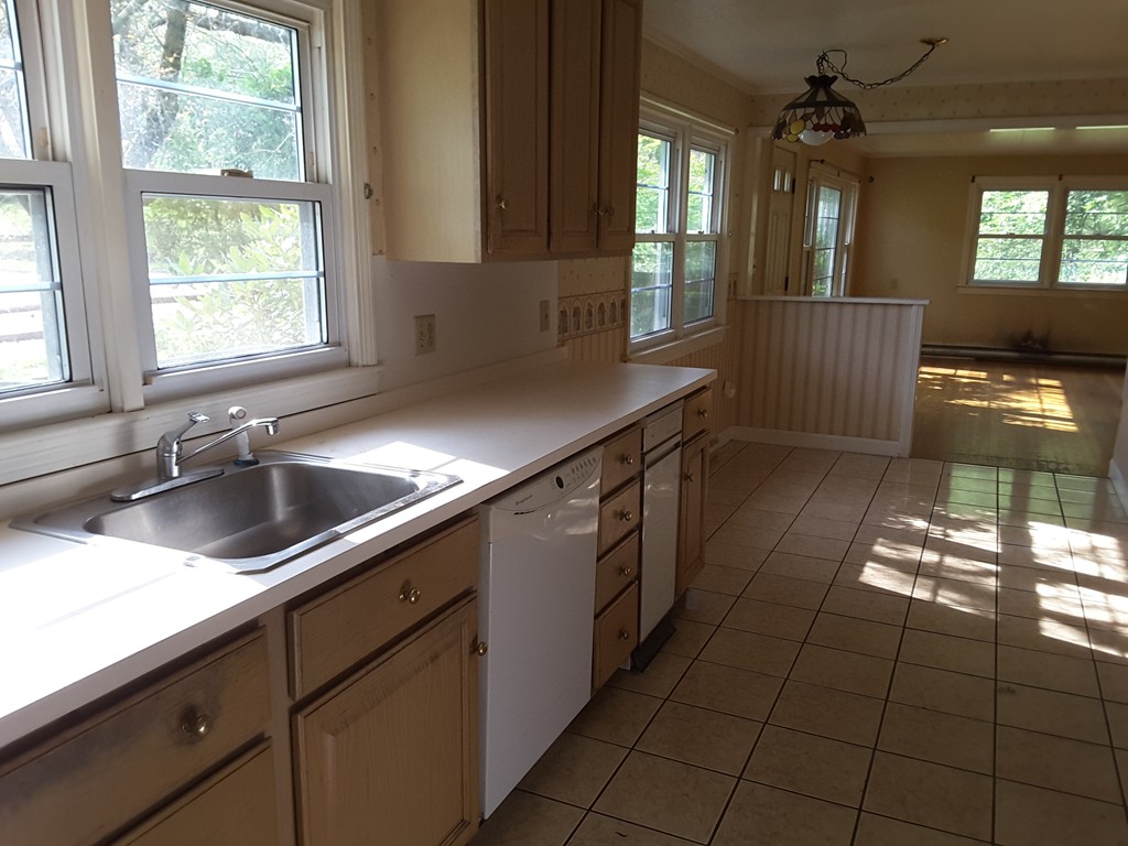 299 Worcester Road Barre, MA 01005 - Photo 6 of 16