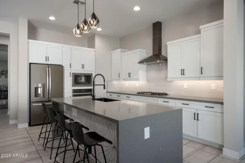 $1,100,000 | 8528 West Fallen Leaf Lane, Peoria, AZ 85383