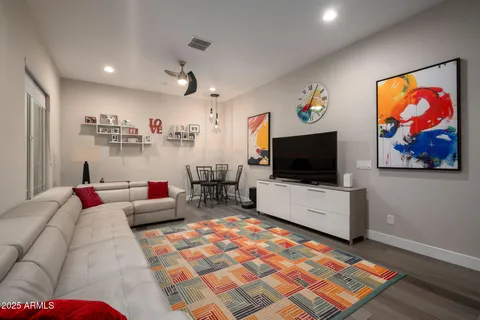 $1,100,000 | 8528 West Fallen Leaf Lane, Peoria, AZ 85383