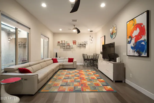 $1,100,000 | 8528 West Fallen Leaf Lane, Peoria, AZ 85383