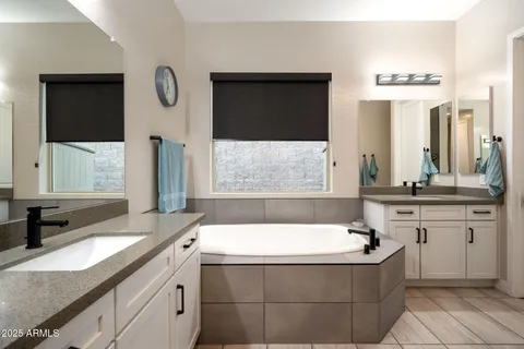 $1,100,000 | 8528 West Fallen Leaf Lane, Peoria, AZ 85383