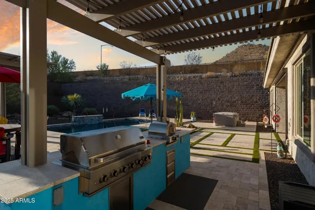 $1,100,000 | 8528 West Fallen Leaf Lane, Peoria, AZ 85383