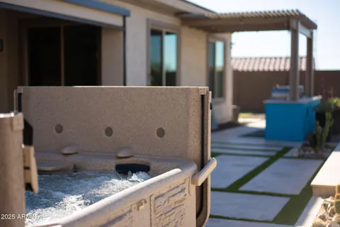 $1,100,000 | 8528 West Fallen Leaf Lane, Peoria, AZ 85383