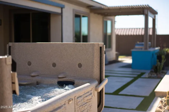 $1,100,000 | 8528 West Fallen Leaf Lane, Peoria, AZ 85383