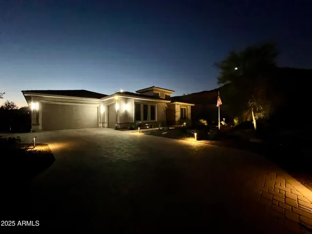 $1,100,000 | 8528 West Fallen Leaf Lane, Peoria, AZ 85383
