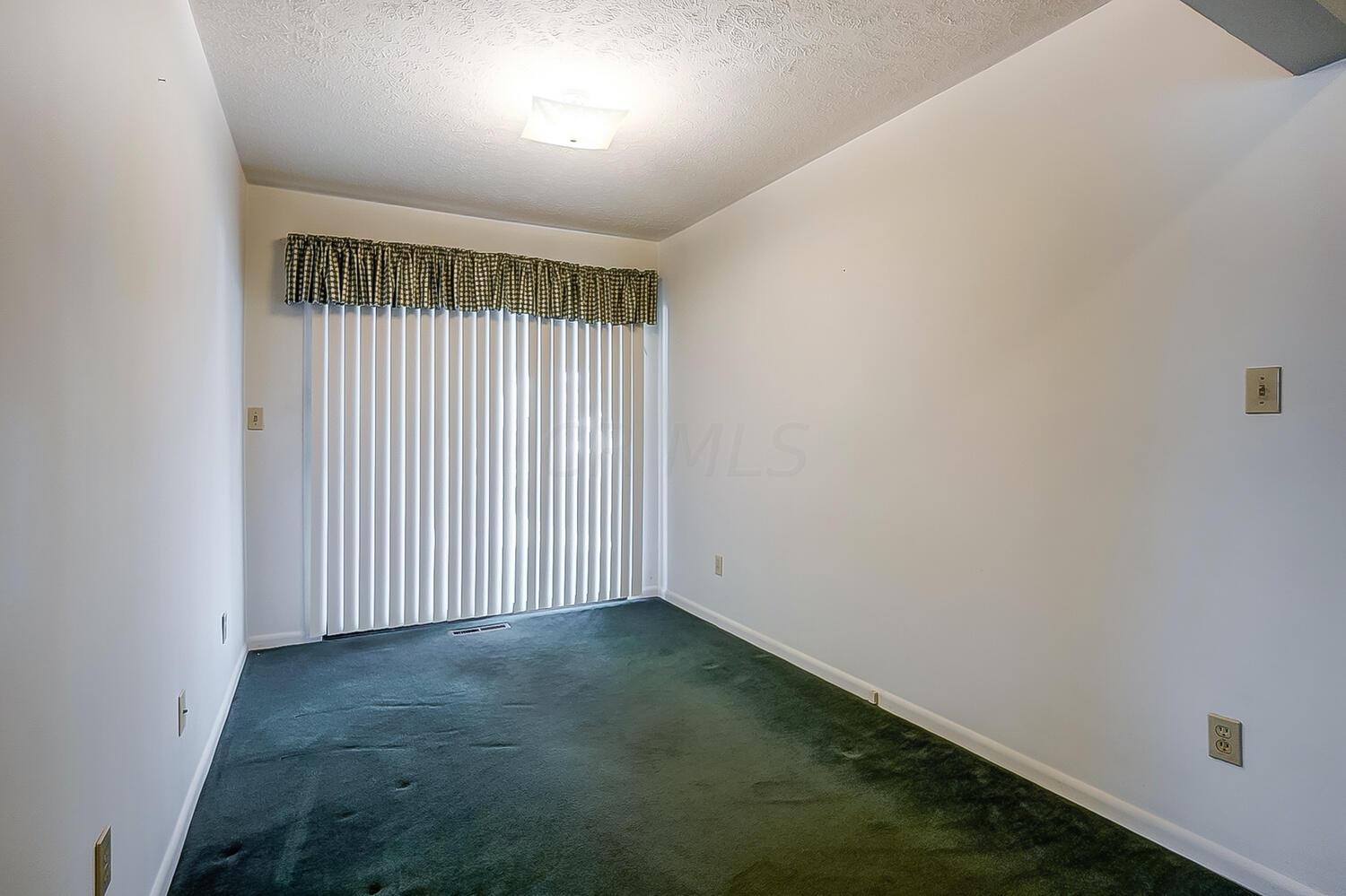 3150 Hillgate Road Columbus, OH 43207 - Photo 13 of 43 50043047-013_web