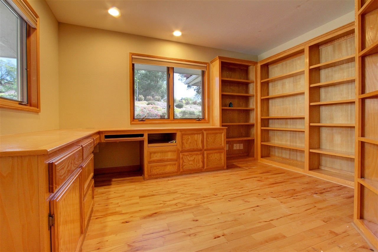 10610 Quail Canyon Road El Cajon, CA 92021 - Photo 18 of 25 Gallery Image 18