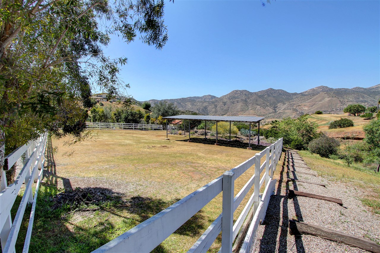 10610 Quail Canyon Road El Cajon, CA 92021 - Photo 6 of 25 Gallery Image 6