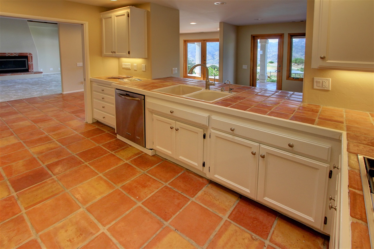 10610 Quail Canyon Road El Cajon, CA 92021 - Photo 8 of 25 Gallery Image 8