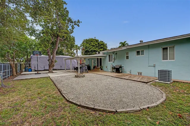 $699,000 | 440 Northwest 38th Court, Miami, FL 33126