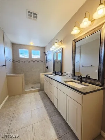 $2,273 | 271 Echo Dell Court, Henderson, NV 89052