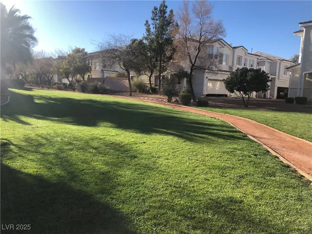 $2,273 | 271 Echo Dell Court, Henderson, NV 89052