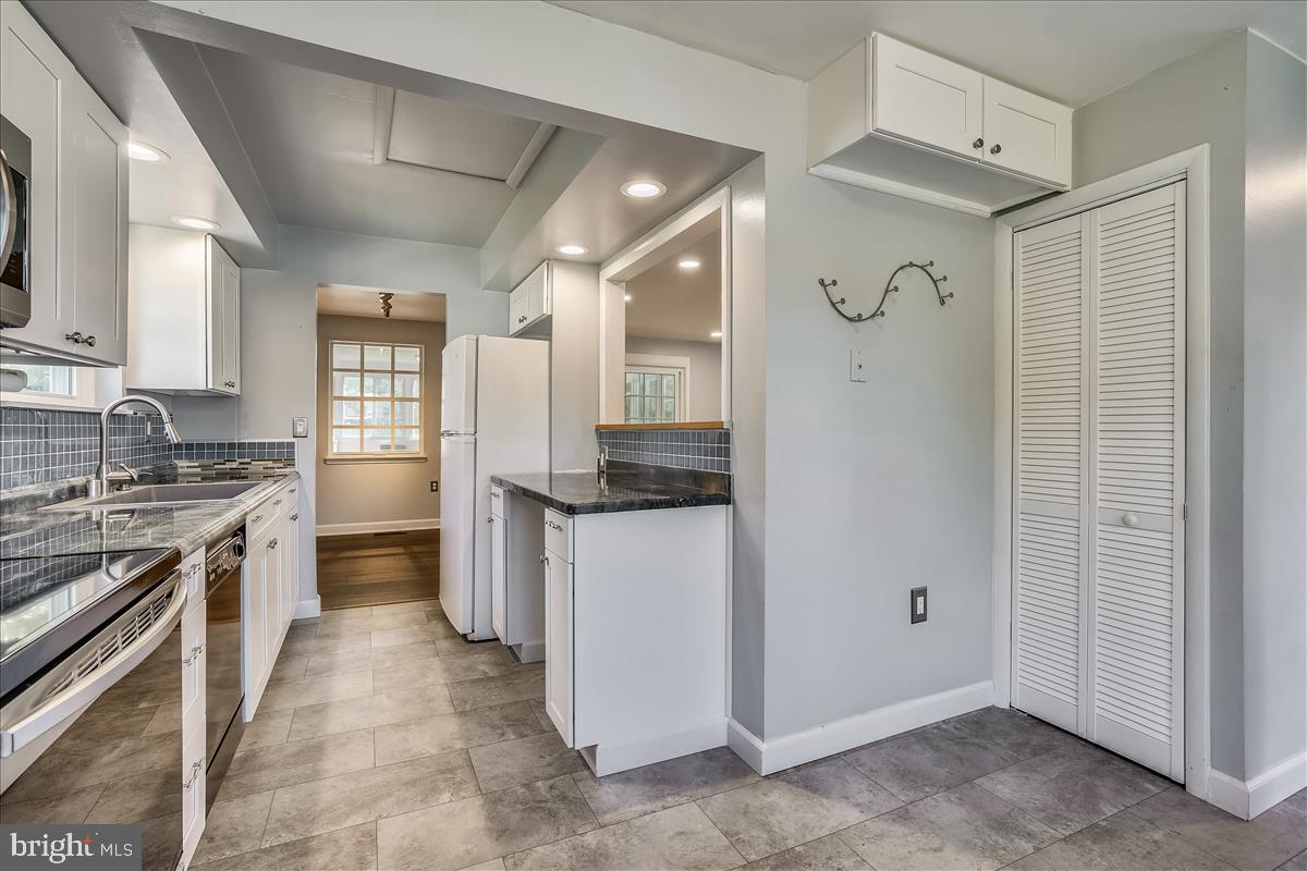 7365 Brett Road Easton, MD 21601 - Photo 30 of 63 Gorgeous new kitchen