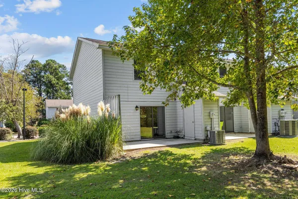 $1,475 | L48 Port W Court, Unit 4D, Swansboro, NC 28584