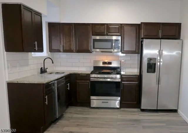 $2,050 | 14 Gouverneur Street, Unit 7, Newark, NJ 07104