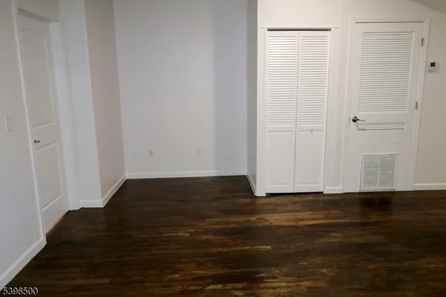 $2,050 | 14 Gouverneur Street, Unit 7, Newark, NJ 07104