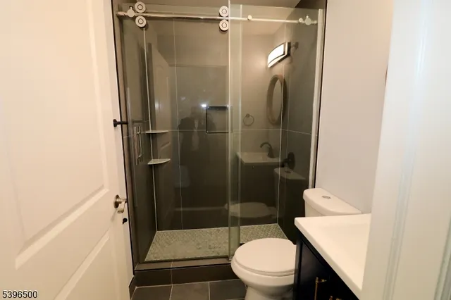 $2,050 | 14 Gouverneur Street, Unit 7, Newark, NJ 07104