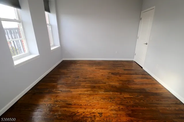 $2,050 | 14 Gouverneur Street, Unit 7, Newark, NJ 07104