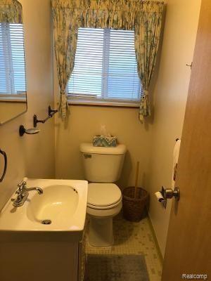8187 Busch Street Center Line, MI 48015 - Photo 10 of 22