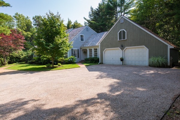585 Parker Road Barnstable, MA 02655 - Photo 4 of 23