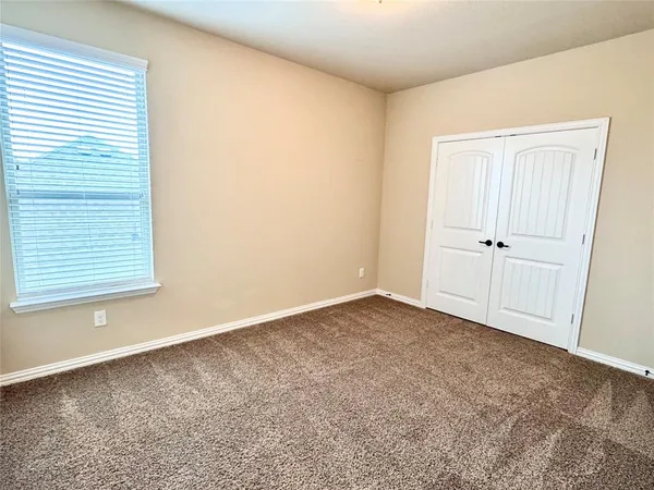 $3,595 | 409 Rossville Drive, Midlothian, TX 76065