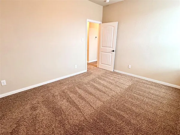 $3,595 | 409 Rossville Drive, Midlothian, TX 76065