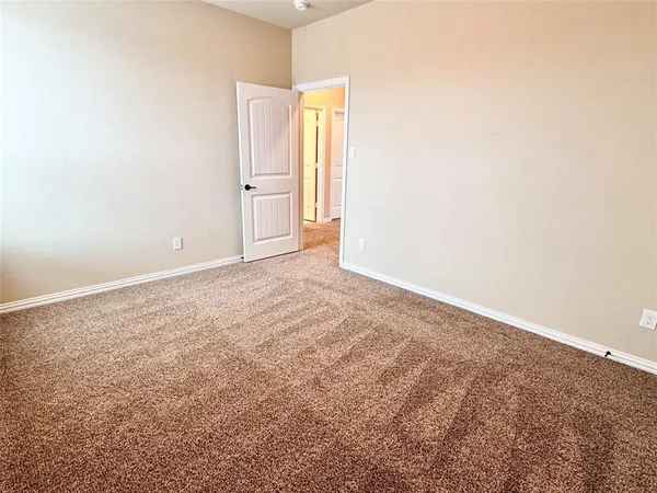 $3,595 | 409 Rossville Drive, Midlothian, TX 76065