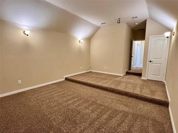 $3,595 | 409 Rossville Drive, Midlothian, TX 76065