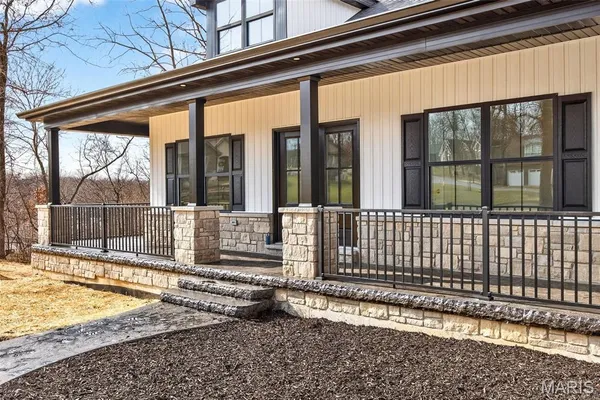 $799,000 | 55 Lk Bnd Drive, Winfield, MO 63389