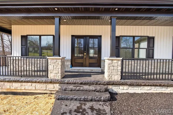 $799,000 | 55 Lk Bnd Drive, Winfield, MO 63389