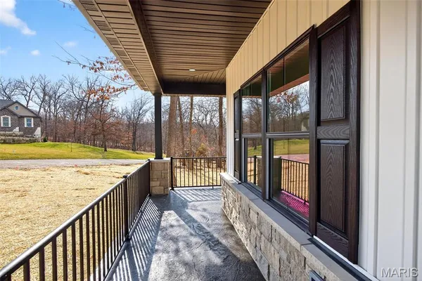 $799,000 | 55 Lk Bnd Drive, Winfield, MO 63389