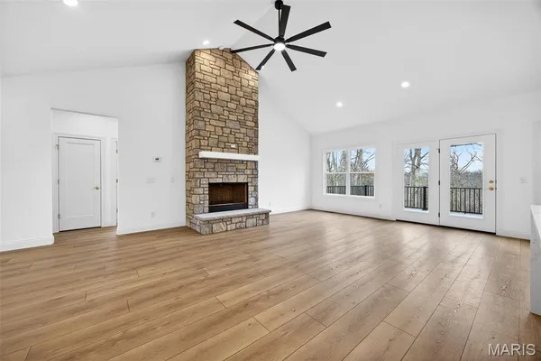 $799,000 | 55 Lk Bnd Drive, Winfield, MO 63389