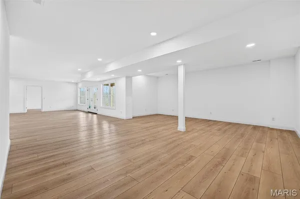 $799,000 | 55 Lk Bnd Drive, Winfield, MO 63389