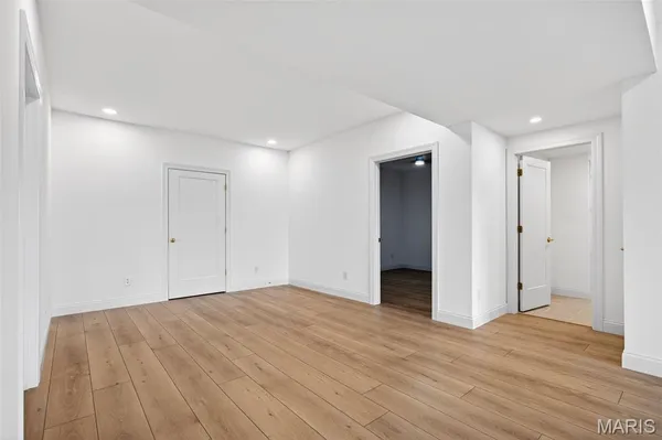 $799,000 | 55 Lk Bnd Drive, Winfield, MO 63389