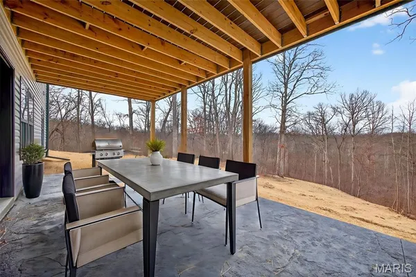 $799,000 | 55 Lk Bnd Drive, Winfield, MO 63389