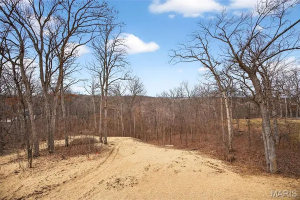 $799,000 | 55 Lk Bnd Drive, Winfield, MO 63389