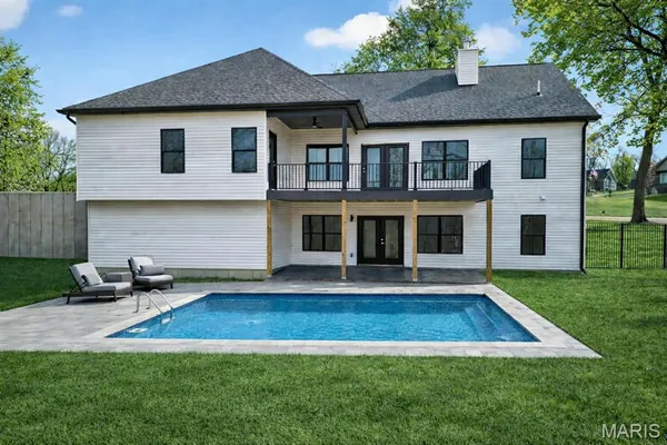 $799,000 | 55 Lk Bnd Drive, Winfield, MO 63389